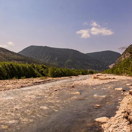 Guettee Des Alpes - Cite Medievale, Allos & Verdon * Colmars