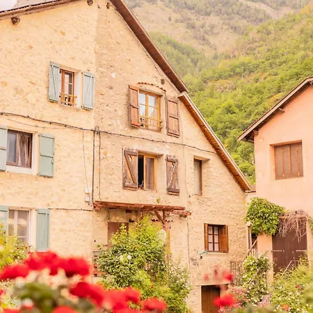 Guettee Des Alpes - Cite Medievale, Allos & Verdon * Colmars