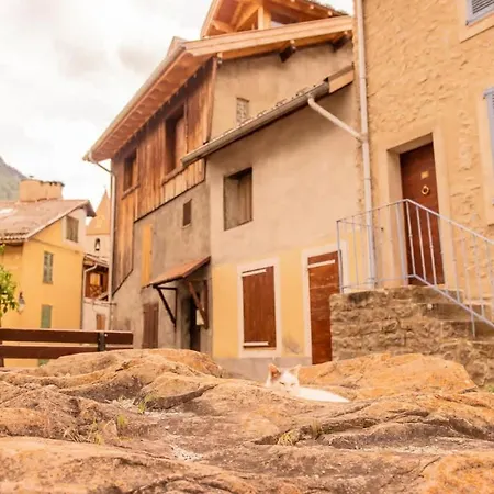 Vakantiehuis Guettee Des Alpes - Cite Medievale, Allos & Verdon